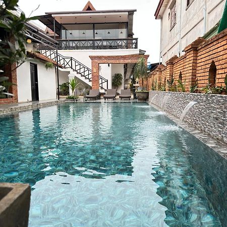 Win Hotel Ванг Виенг Екстериор снимка