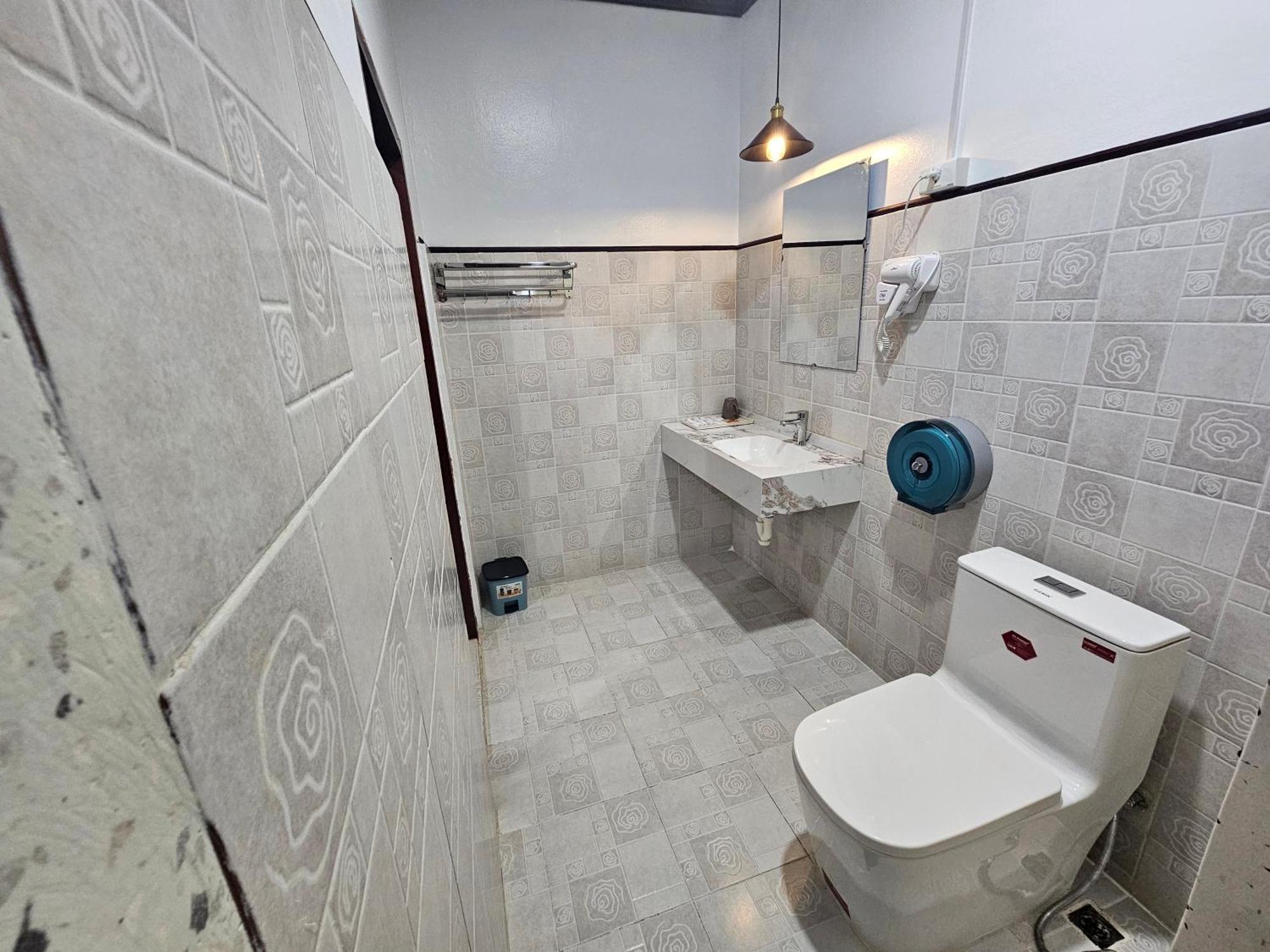 Win Hotel Ванг Виенг Екстериор снимка